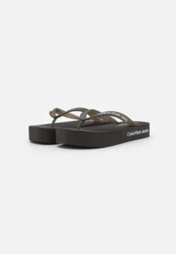Calvin Klein Jeans Beach Flatform Logo - Sandalias De Dedo - Black/Bright White 8 Calvin Klein Jeans Beach Flatform Logo - Sandalias De Dedo - Black/Bright White -Havaianas Shop 03387937563248f2b01354cf2eea13b1 scaled