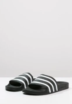 Adidas Originals Adilette Unisex - Sandalias Planas - Black/White -Havaianas Shop 125dcca6489a4f5ebf3f3b92a379b41f