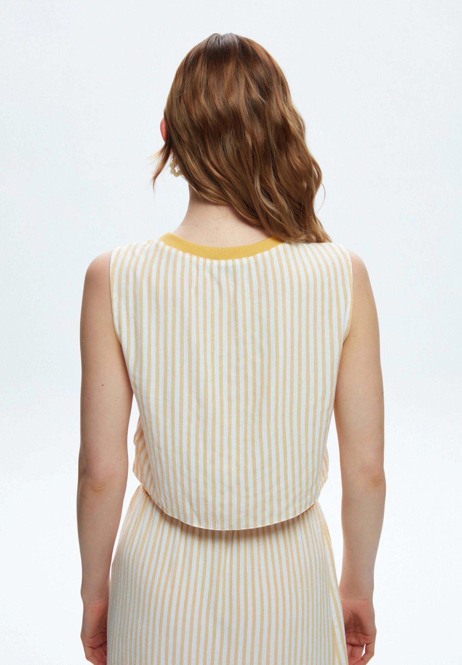 Sleeveless Striped - Blusa - Striped Yellow 3 Sleeveless Striped - Blusa - Striped Yellow - Imagen 3