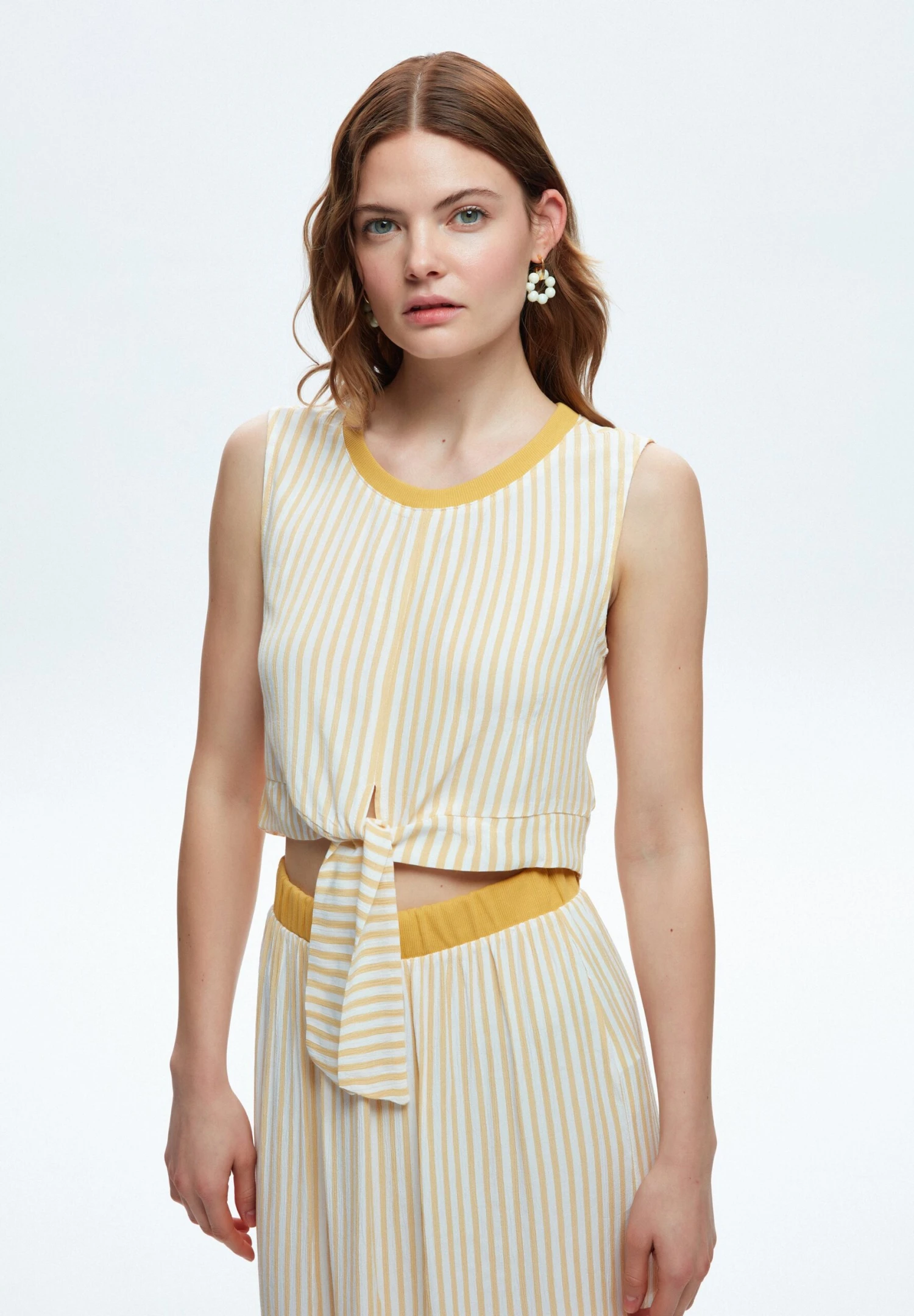 Sleeveless Striped - Blusa - Striped Yellow 1 Sleeveless Striped - Blusa - Striped Yellow