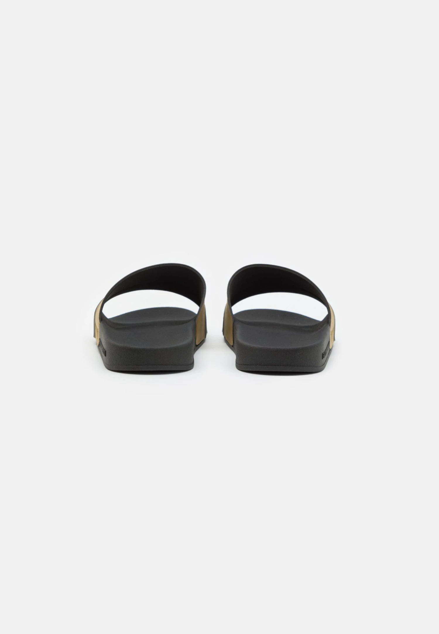 EA7 Emporio Armani Sport Tape Slide Unisex - Sandalias Planas - Black/Gold 3 EA7 Emporio Armani Sport Tape Slide Unisex - Sandalias Planas - Black/Gold - Imagen 3
