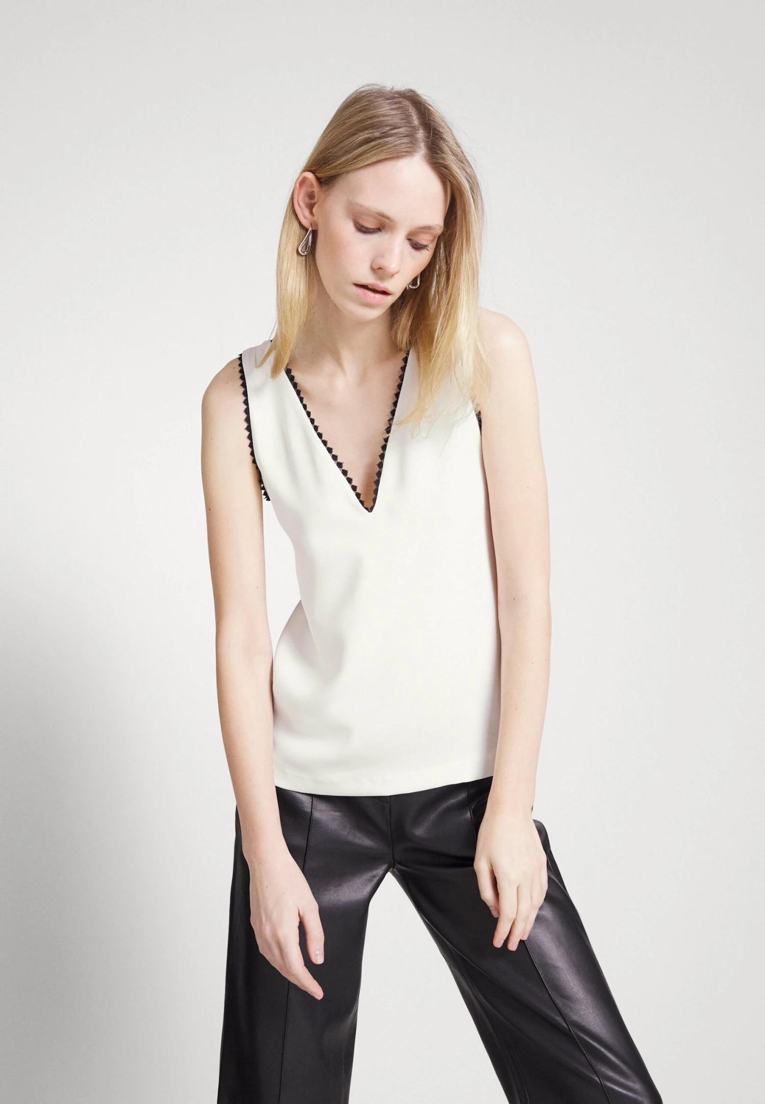 THE KOOPLES Top - Ecru 4 THE KOOPLES Top - Ecru - Imagen 4