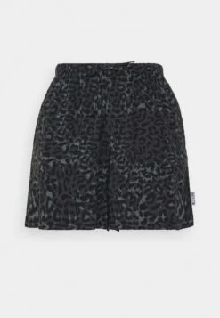 Quiksilver Shorts - Tarmac Saturn -Havaianas Shop 8480427a47974414b488dfafe4f07351 scaled