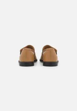 Pavement Hailey - Mocasines - Sand 9 Pavement Hailey - Mocasines - Sand -Havaianas Shop 9271992a43fd472988ff29636916464a scaled
