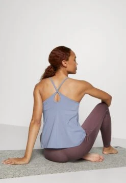 Puma Studio Ultrabare Tank - Top - Filtered Ash -Havaianas Shop 96ee44234b3c4b749cb6a62b0918736a scaled