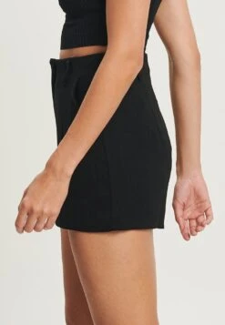 Tussah Erin- Shorts - Black -Havaianas Shop ae18ee63ce44438aae8e440a09dbebbf