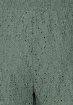 Vero Moda Vmulrikke Broderie Anglais - Shorts - Laurel Wreath -Havaianas Shop bed089dc61b44320832e3b512e8655f8 scaled