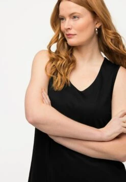 Ulla Popken Top - Noir 7 Ulla Popken Top - Noir -Havaianas Shop c4e74bff14954c7ca41b4de468fafe3e scaled