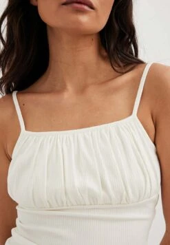 NA-KD Enges Singlet - Top - Offwhite 7 NA-KD Enges Singlet - Top - Offwhite -Havaianas Shop c61ad7bd11ce4b08afb21937dfe39708