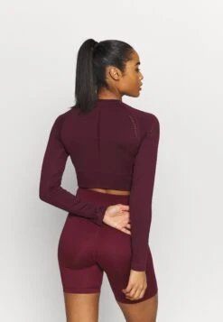 Camiseta De Manga Larga - Bordeaux 11 Camiseta De Manga Larga - Bordeaux -Havaianas Shop d6cd2e5ebf424e6bb05193c9f5f5f646 scaled