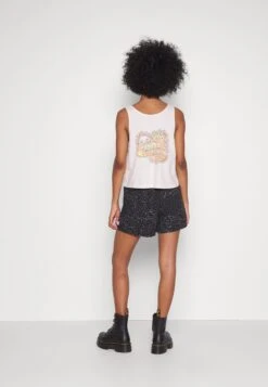 Quiksilver Shorts - Tarmac Saturn -Havaianas Shop dbec8554401a4b3ca02775abe9a41e51 scaled