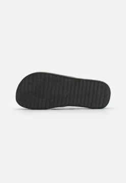 Calvin Klein Jeans Beach Flatform Logo - Sandalias De Dedo - Black/Bright White 10 Calvin Klein Jeans Beach Flatform Logo - Sandalias De Dedo - Black/Bright White -Havaianas Shop e8cae8920c3d40eda226e616f0a62e9e scaled