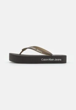 Calvin Klein Jeans Beach Flatform Logo - Sandalias De Dedo - Black/Bright White 7 Calvin Klein Jeans Beach Flatform Logo - Sandalias De Dedo - Black/Bright White -Havaianas Shop fb55f5904da540009810e0b04babe745 scaled